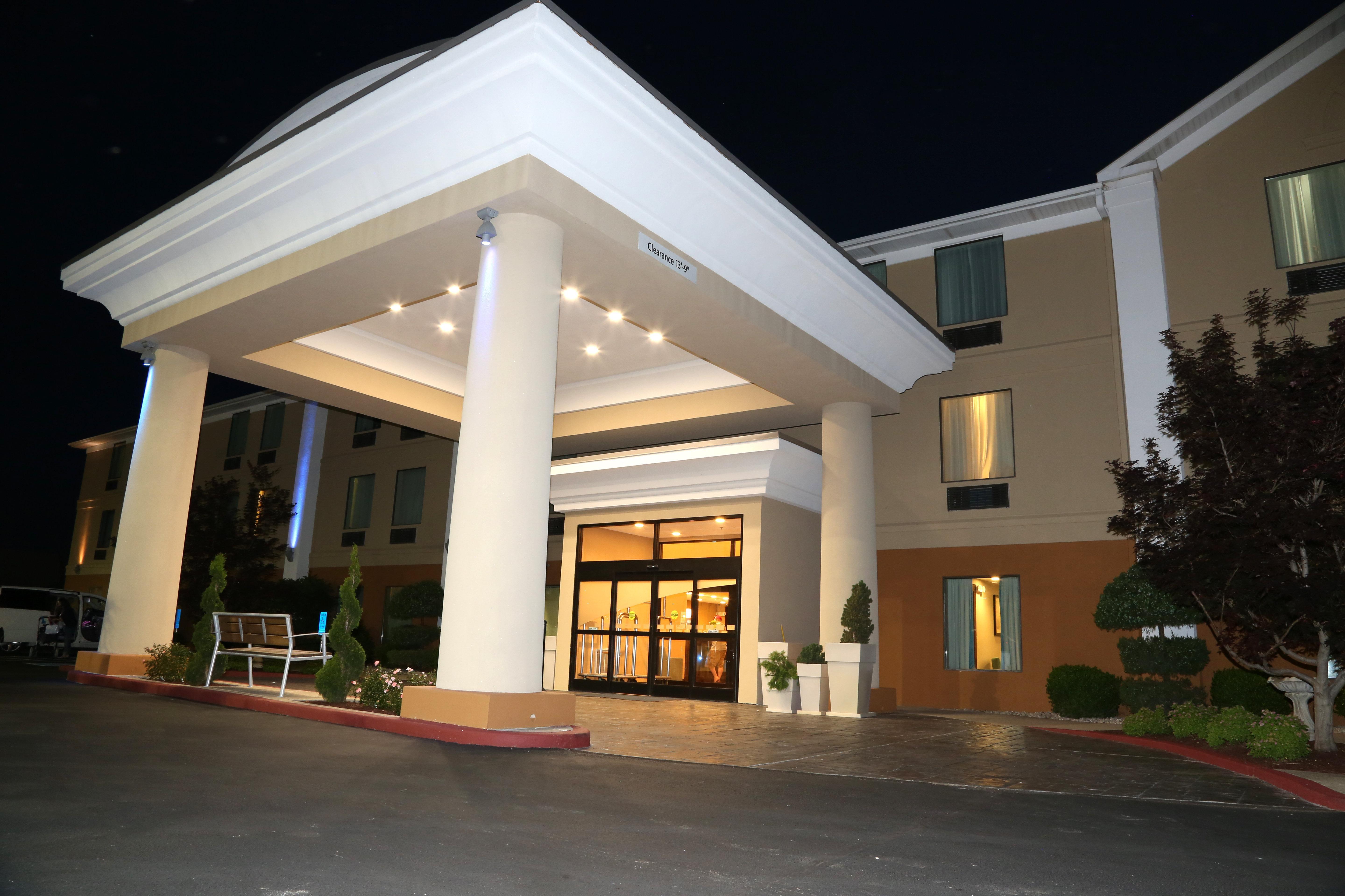 Holiday Inn Express Lexington Southwest Nicholasville, An Ihg Hotel Exterior photo