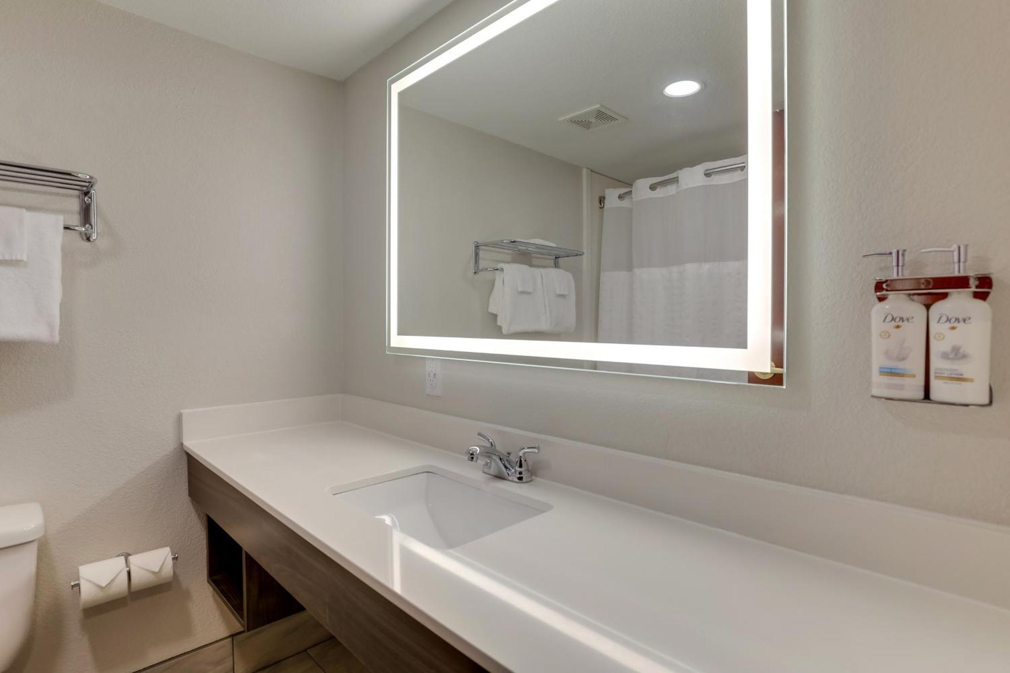 Holiday Inn Express Lexington Southwest Nicholasville By Ihg Exterior photo